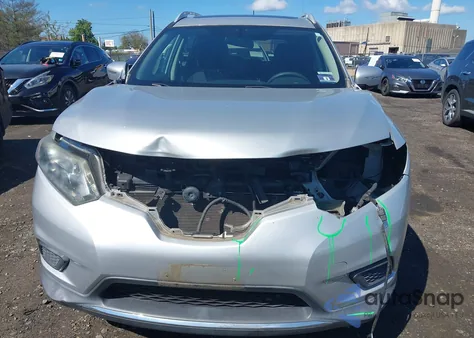 2015 Nissan Rogue Sv z USA, uszkodzony, nr VIN 5N1AT2MV9FC845364